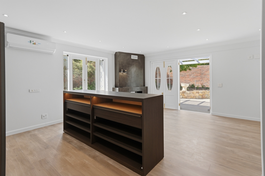 4 Bedroom Property for Sale in Golden Hill Western Cape